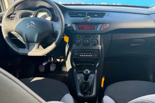 Citroën C3 (2016) thumbnail 2