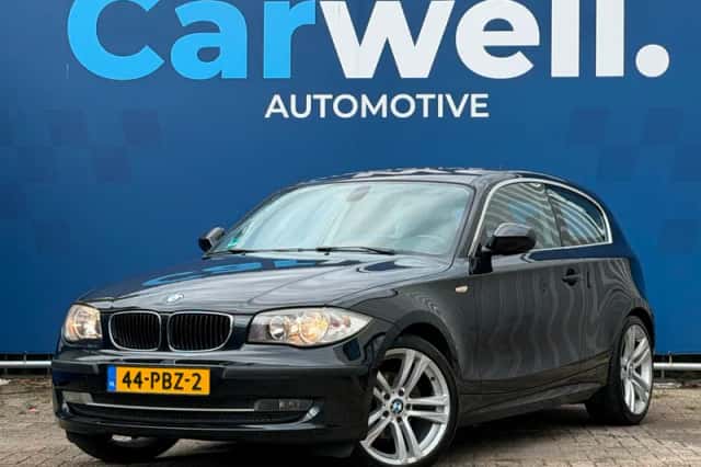 BMW 1-Serie (2010) thumbnail 1