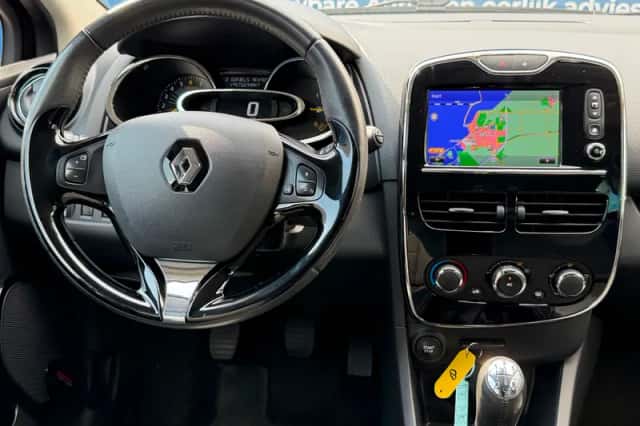 Renault Clio (2013) thumbnail 4