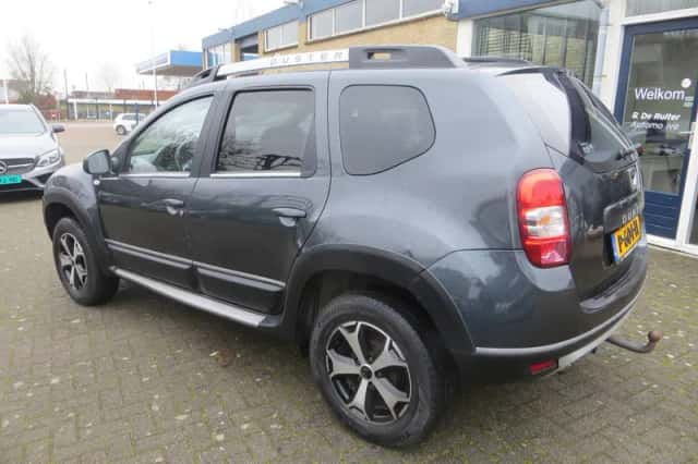 Dacia Duster (2017) thumbnail 2