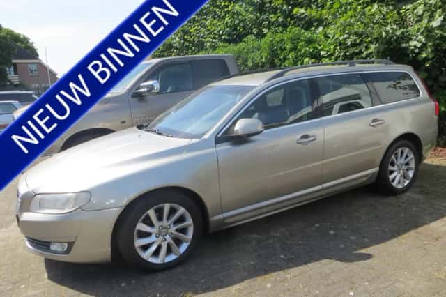 Volvo V70 (2015) thumbnail 1