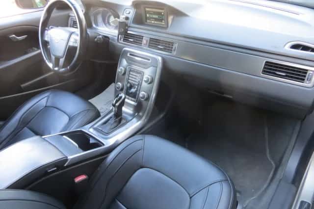 Volvo V70 (2015) thumbnail 5