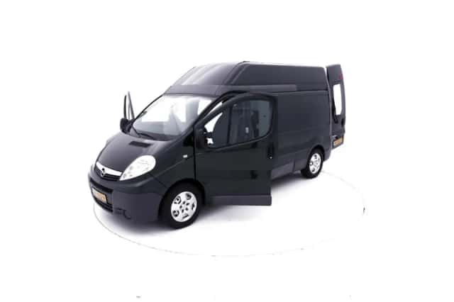 Opel Vivaro (2007) thumbnail 2
