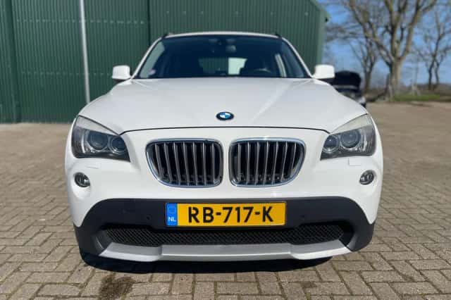 BMW X1 (2011) thumbnail 5
