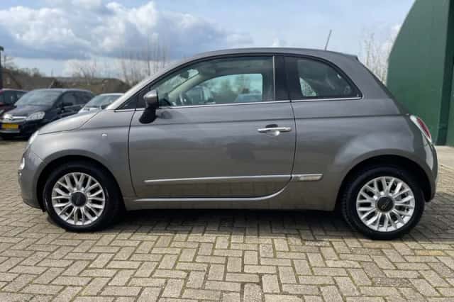 Fiat 500 (2015) thumbnail 2
