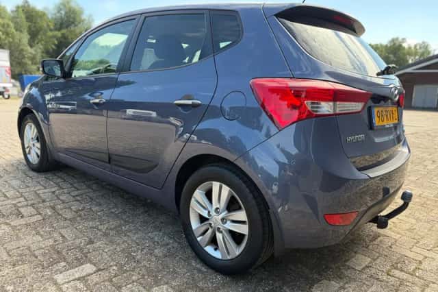 Hyundai ix20 (2011) thumbnail 2