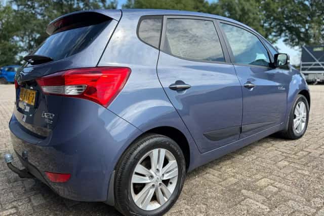 Hyundai ix20 (2011) thumbnail 4