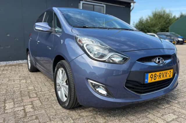 Hyundai ix20 (2011) thumbnail 5