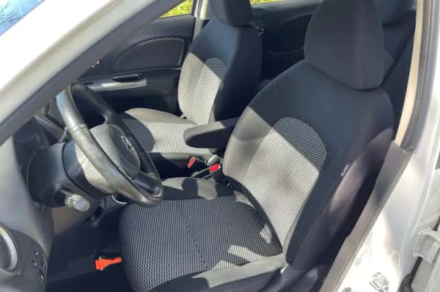 Nissan Micra (2014) thumbnail 6