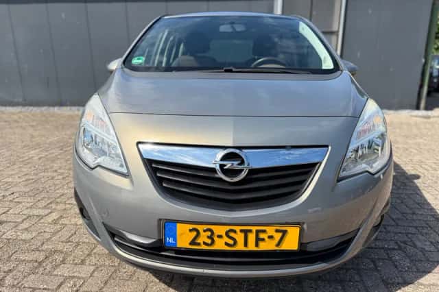 Opel Meriva (2011) thumbnail 6