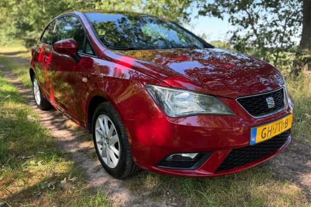 SEAT Ibiza (2015) thumbnail 5