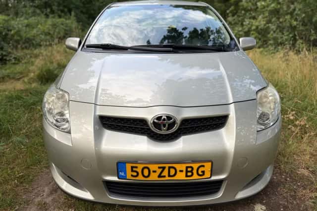 Toyota Auris (2008) thumbnail 6