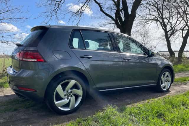Volkswagen Golf (2018) thumbnail 4