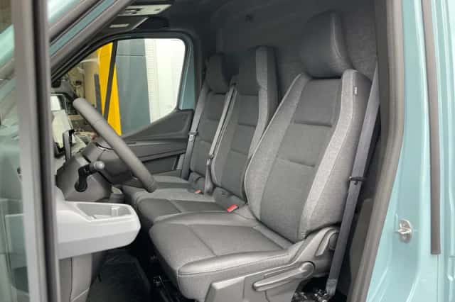 Renault Master (2024) thumbnail 2
