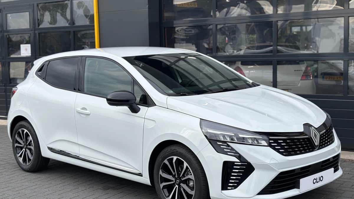 Renault Clio (2025) — foto 1