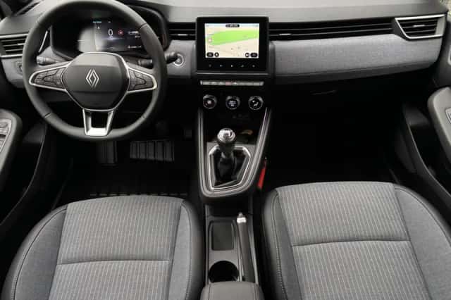 Renault Clio (2025) thumbnail 2