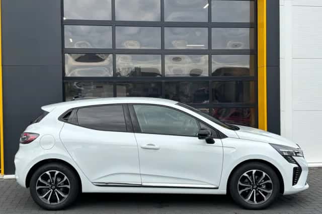 Renault Clio (2025) thumbnail 3