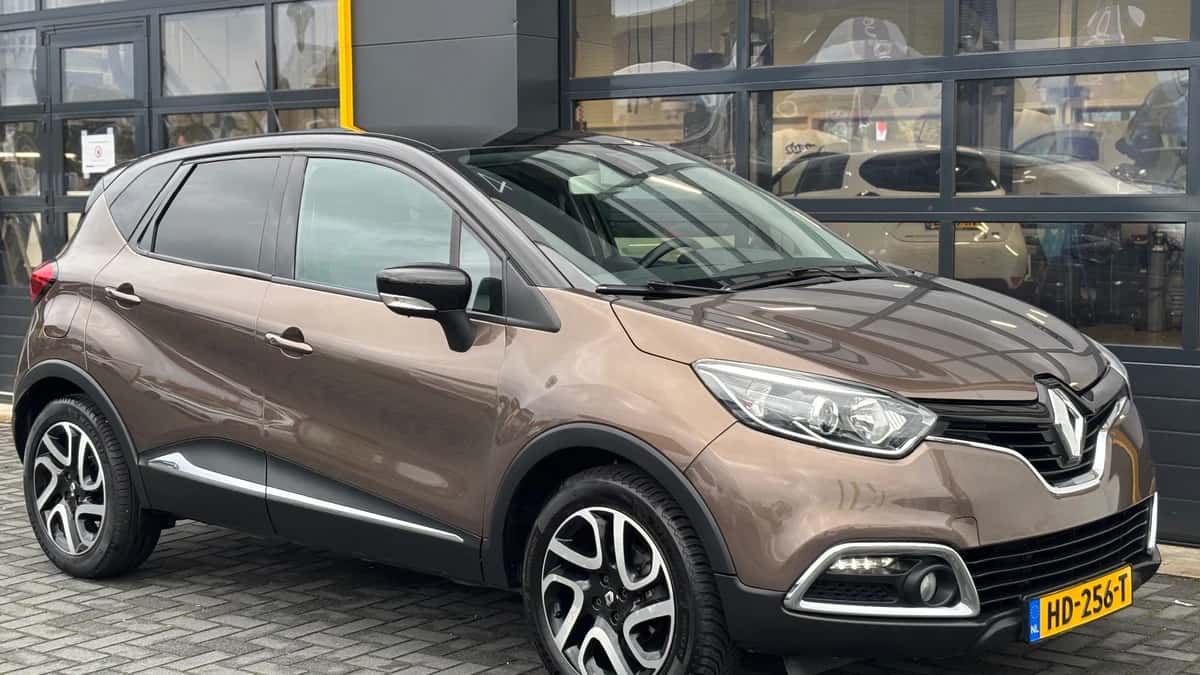 Renault Captur (2015) — foto 1