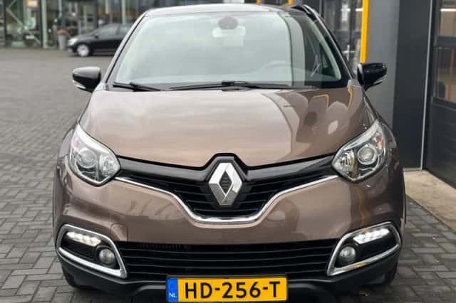 Renault Captur (2015) thumbnail 4