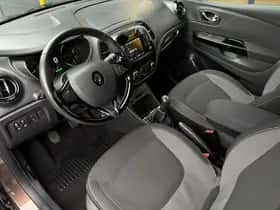 Renault Captur (2015) thumbnail 5