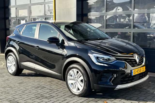 Renault Captur (2023) thumbnail 1