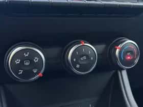 Renault Captur (2023) thumbnail 21