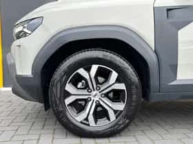 Dacia Duster (2025) thumbnail 18