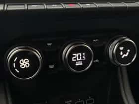 Renault Captur (2020) thumbnail 17