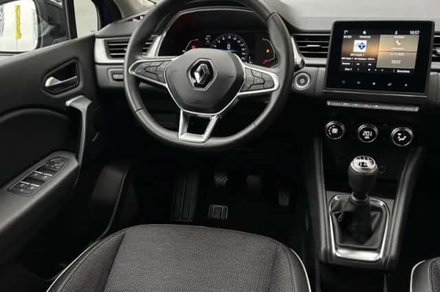 Renault Captur (2020) thumbnail 4