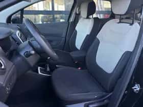 Renault Captur (2017) thumbnail 4