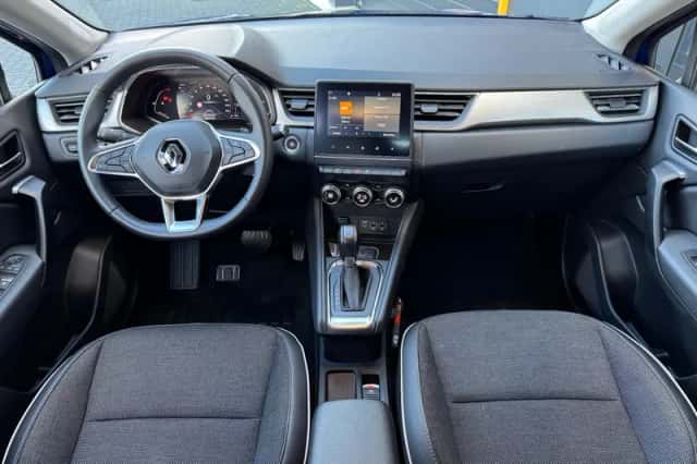 Renault Captur (2020) thumbnail 2