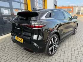 Renault Mégane E-Tech (2024) thumbnail 9