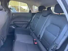 Renault Captur (2021) thumbnail 6