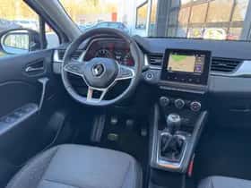 Renault Captur (2023) thumbnail 7