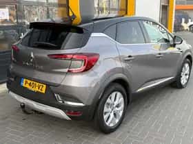 Renault Captur (2022) thumbnail 7