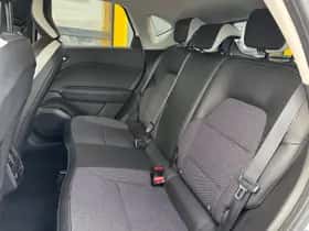 Renault Captur (2022) thumbnail 6