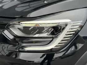Renault Captur (2022) thumbnail 17