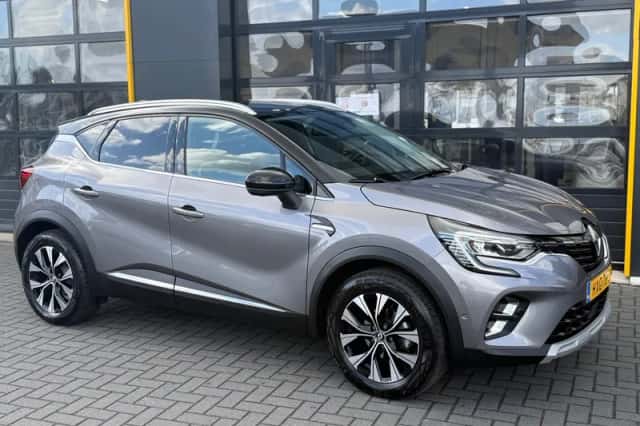 Renault Captur (2024) thumbnail 1