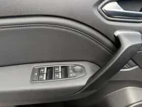 Renault Captur (2024) thumbnail 12