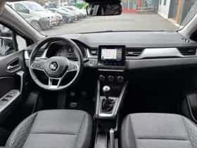 Renault Captur (2023) thumbnail 2