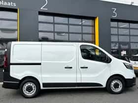 Renault Trafic (2024) thumbnail 3