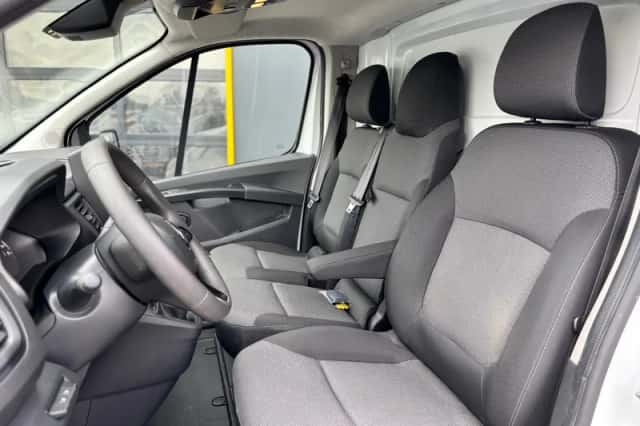 Renault Trafic (2024) thumbnail 4