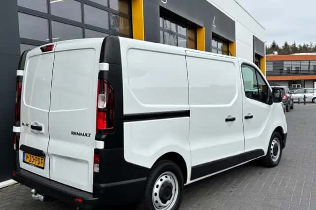 Renault Trafic (2024) thumbnail 5