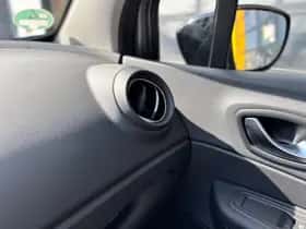 Renault Captur (2018) thumbnail 12