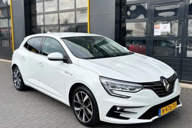 Renault Mégane (2022) thumbnail 1