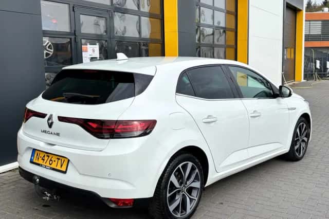 Renault Mégane (2022) thumbnail 5