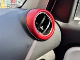 Renault Twingo (2017) thumbnail 8