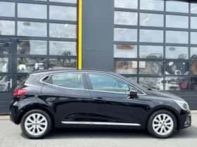 Renault Clio (2022) thumbnail 3
