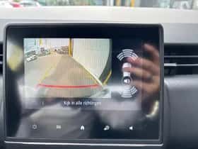 Renault Clio (2022) thumbnail 6