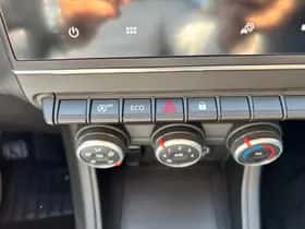 Renault Captur (2023) thumbnail 13